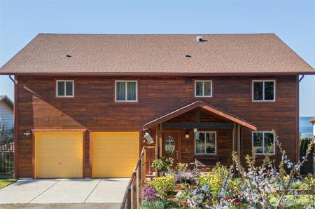 570 Bluff Dr