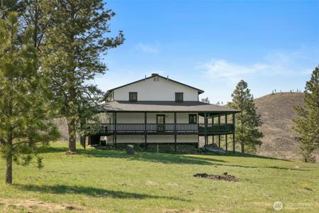 696 Texas Creek Rd