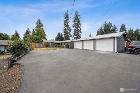 19505 67th E