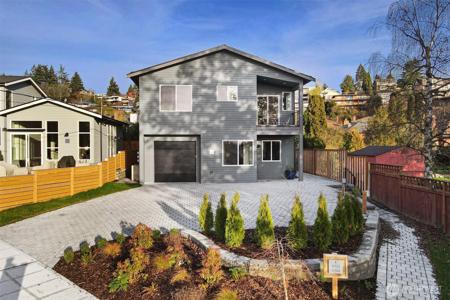 8810 41st SW