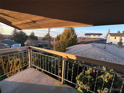 9818 61st S