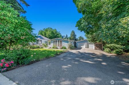 1332 Orchard Ave
