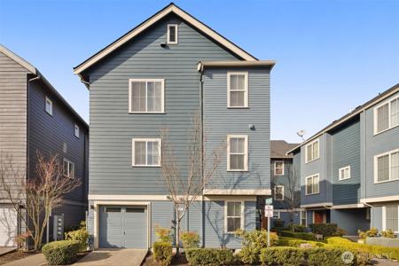 841 5th NE