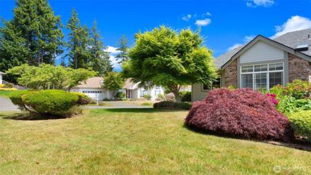 7819 Amethyst NW