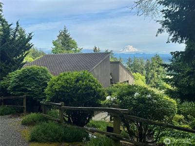 5213 Monta Vista E