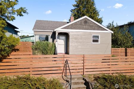 1016 Hayward