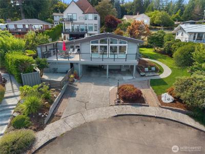 1313 Ebb Tide NW