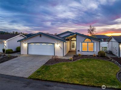821 Maple SW