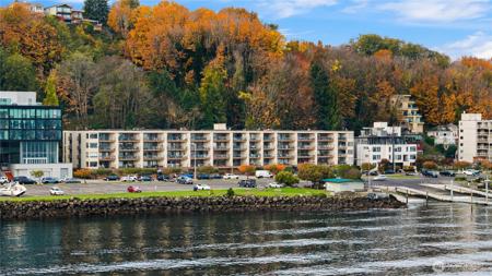 1301 Harbor SW