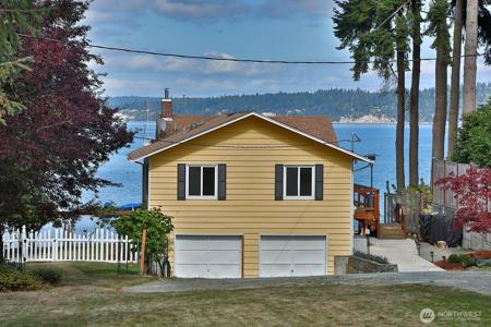 4381 Honeymoon Bay