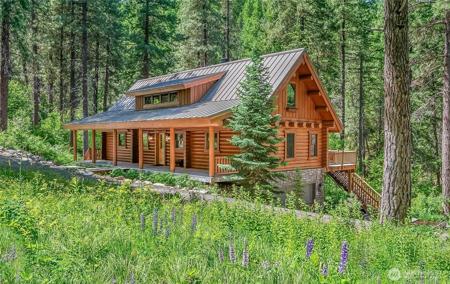 3888 Camas Creek