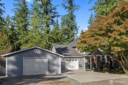 40925 Mountain View W