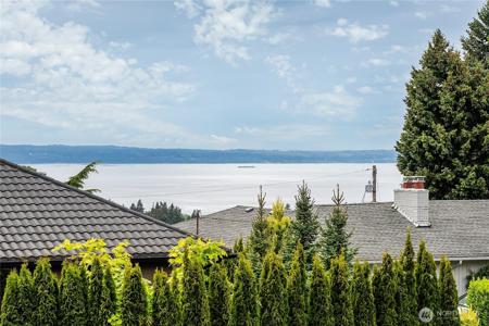 900 Sea Vista