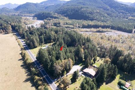 22506 State Route 706 E