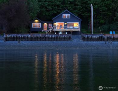 7960 Possession Beach Walk