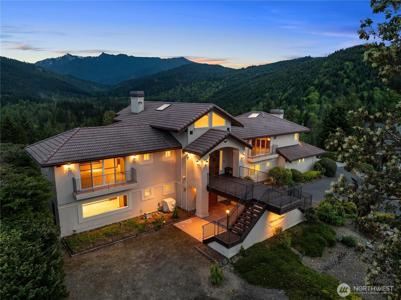 572 Sunset Heights