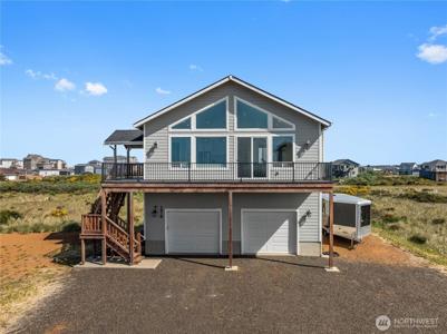 1438 Ocean Crest SW