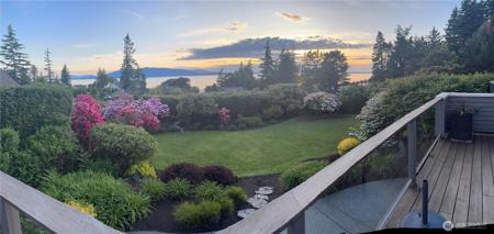 501 Bayside