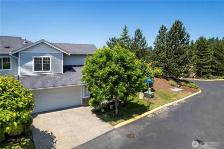 7103 Hazel SE
