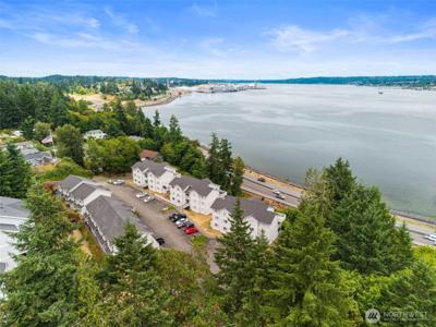 2255 Highview W