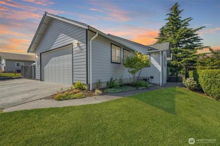 2460 Pine