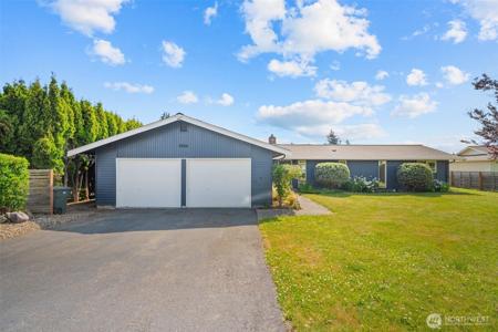 6084 Summit View
