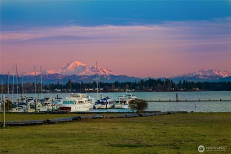 9540 Semiahmoo