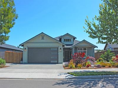 320 Broadmoor