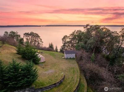 202 Island