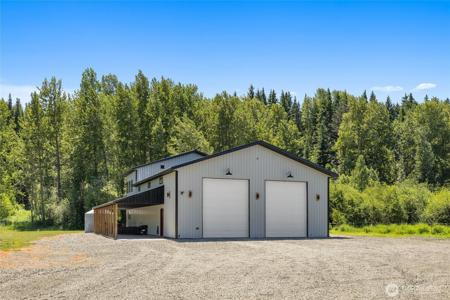 1712 Nelson Siding