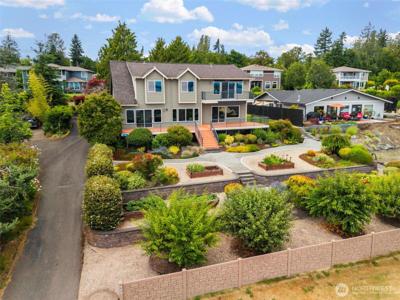 7957 Trailside
