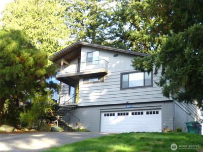 16475 Fairway