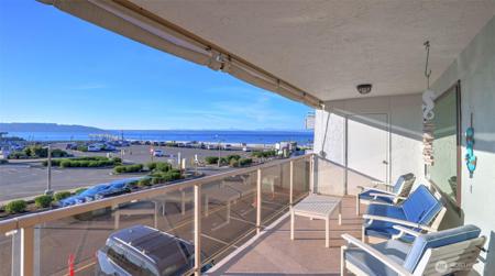 22222 Dock S