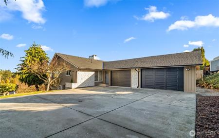 10010 Lakemont