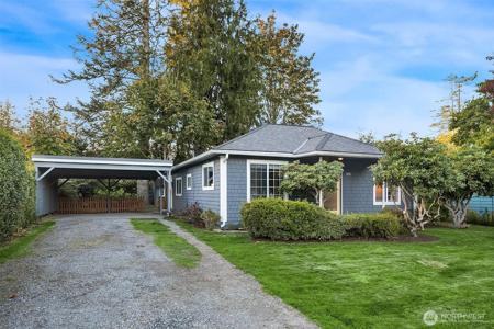 8533 382nd SE