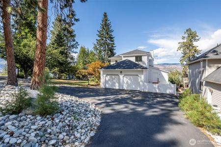4124 Lakeview