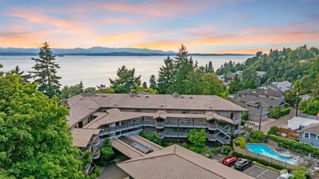 7019 47th SW