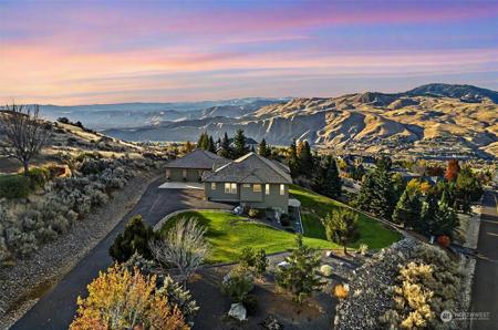 4225 Eaglerock
