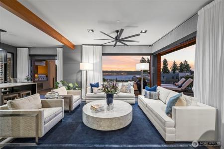 5809 Reid NW