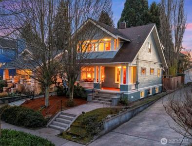 4323 Sunnyside N