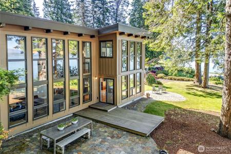 35249 Hood Canal NE