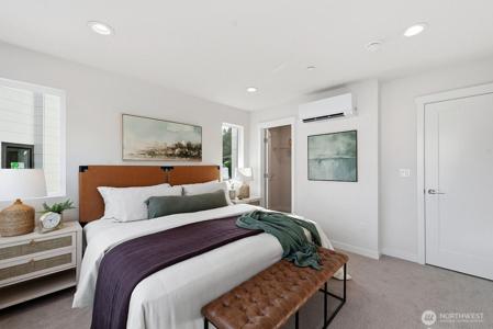 714 Newport NW