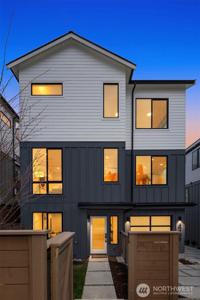 4406 1st NE