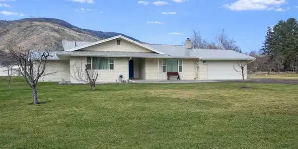 714 Juniper