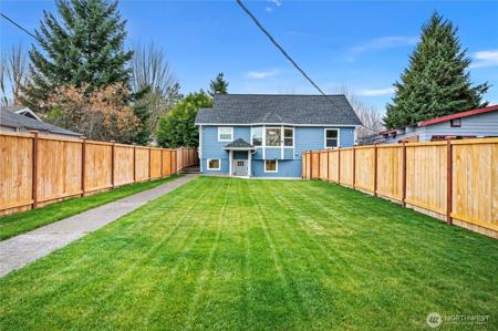 4605 Thompson