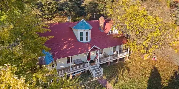 2555 Pleasant Valley Rd.