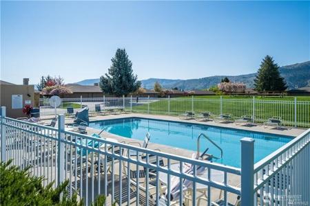 1 Halmalka Court