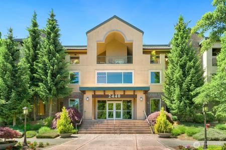 2440 Steele