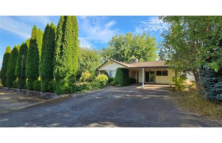 1710 Shamrock
