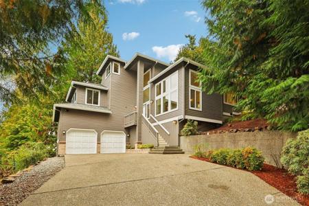 432 209th NE